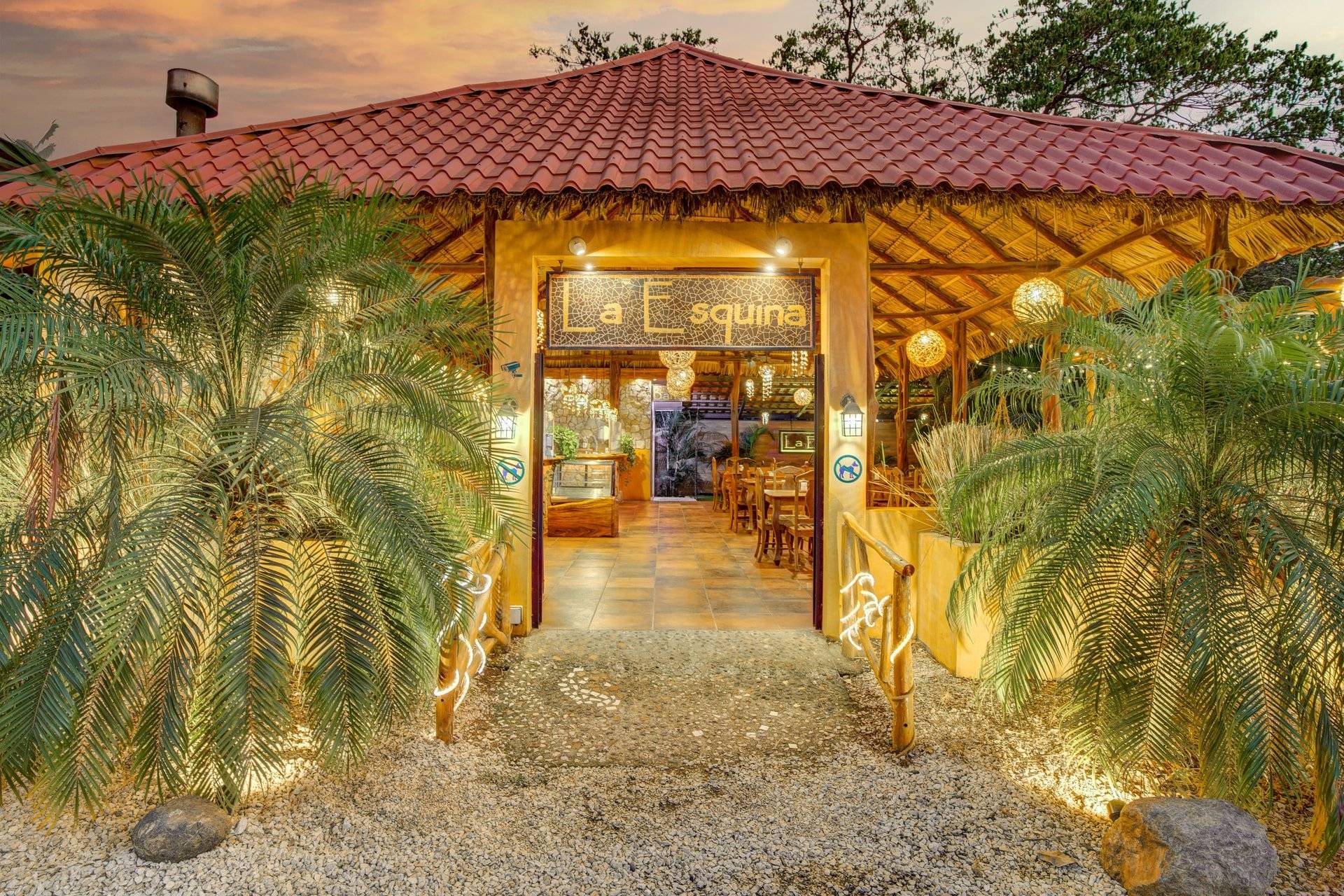 La Esquina restaurant for sale in Costa Rica