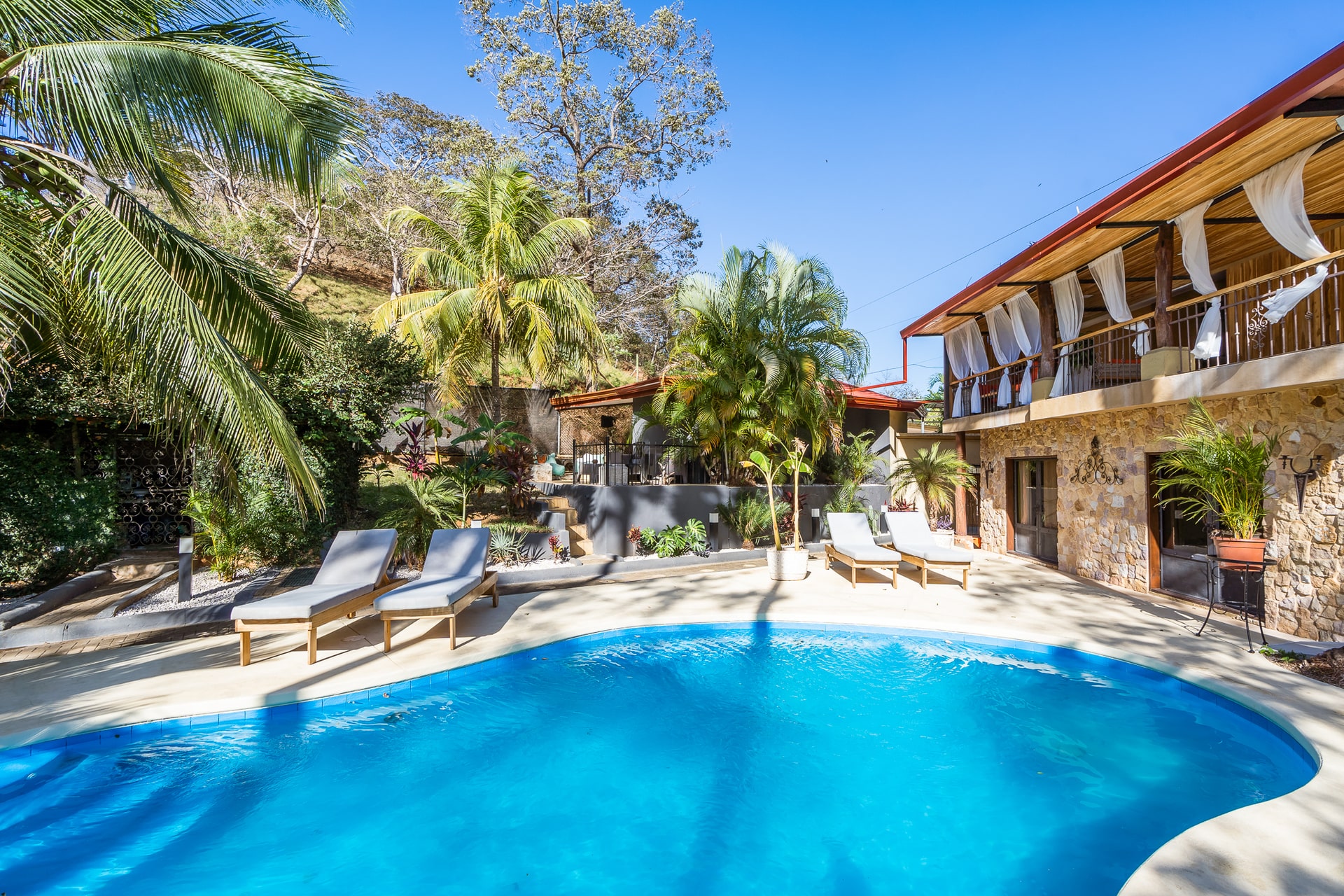 Villa La Paz – Great Investment Property!
