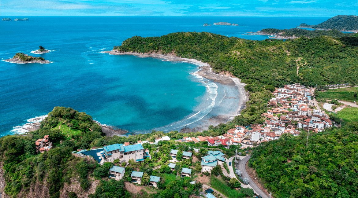 Costa Rica's gated communities main photo