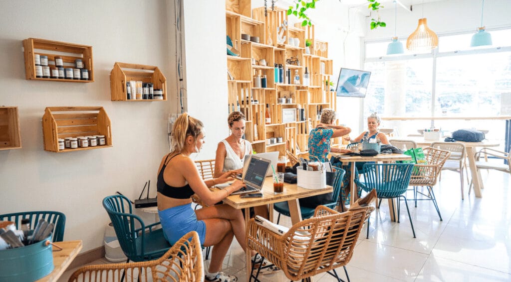 guide for digital nomads in Tamarindo main photo