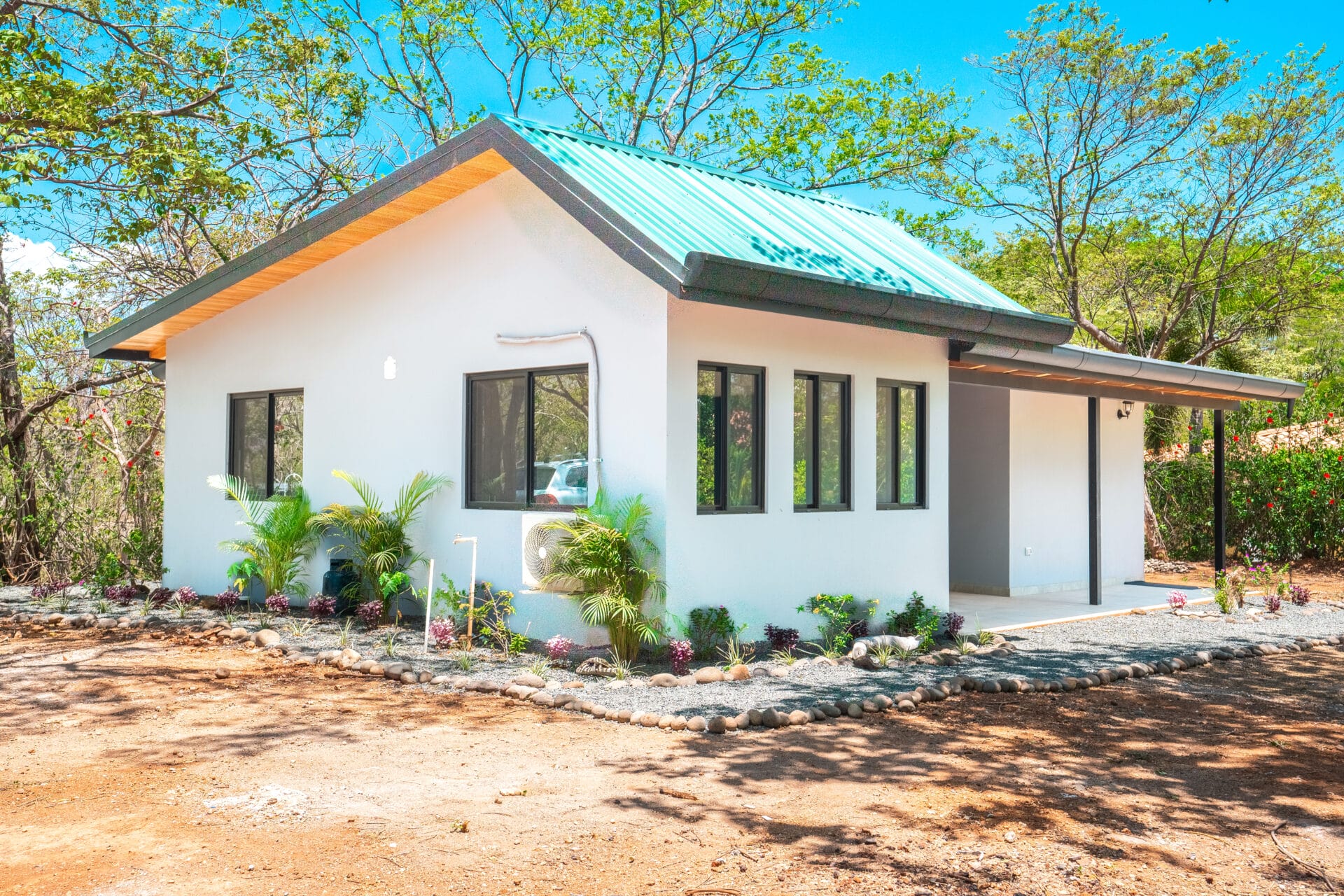 Junquillal Surf Heaven House – Newly Built, Detached Home Steps to Private Surf Beach!